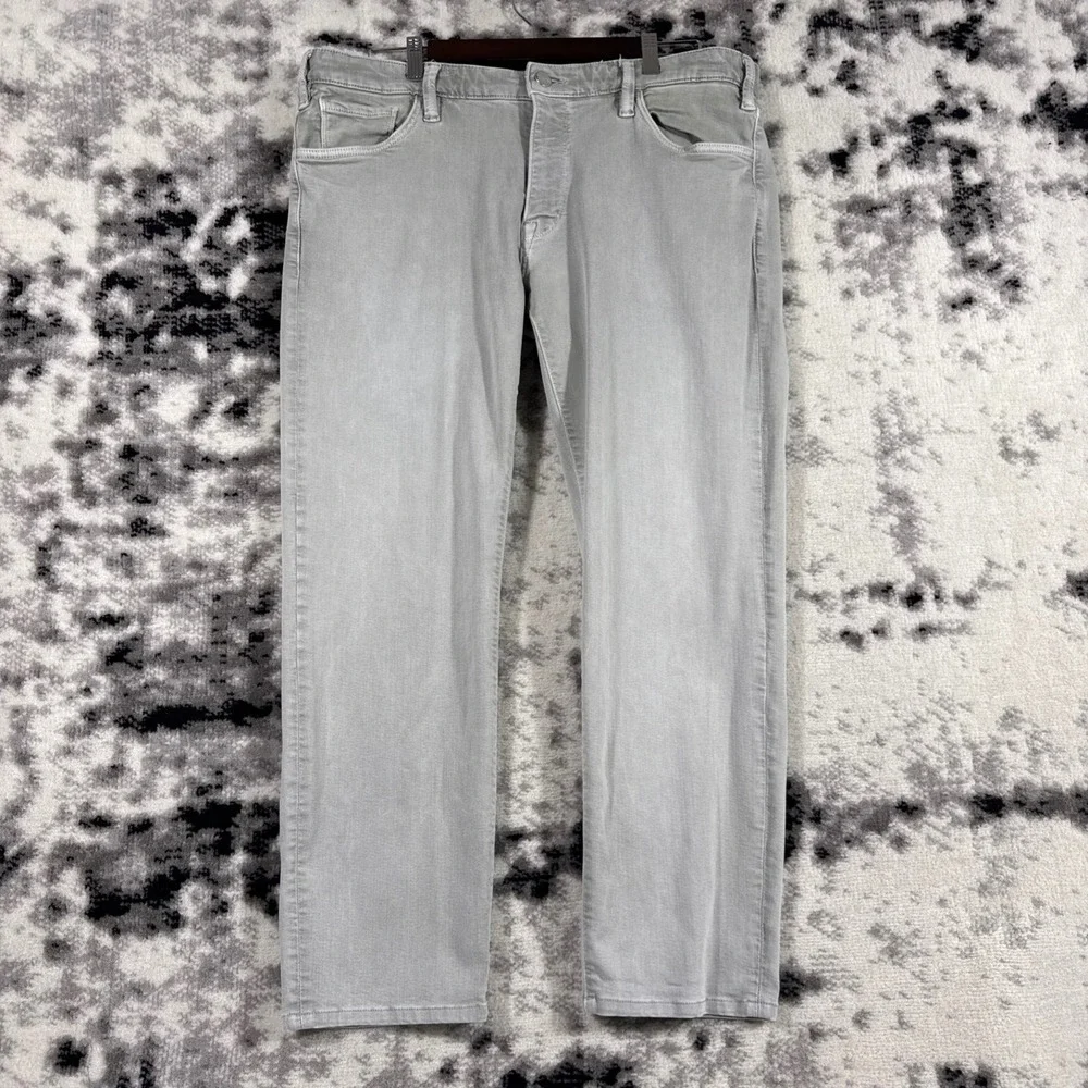 34 Heritage Courage Mid Rise Straight‎ Leg Mens 38x27 Jeans Light Grey